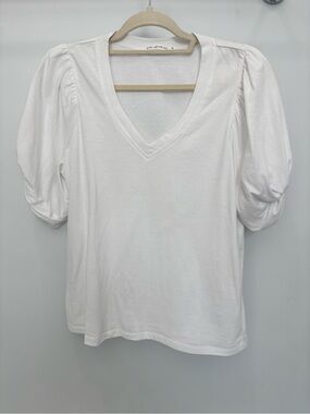 Avec Les Filles White V-Neck Puff Sleeve Tee